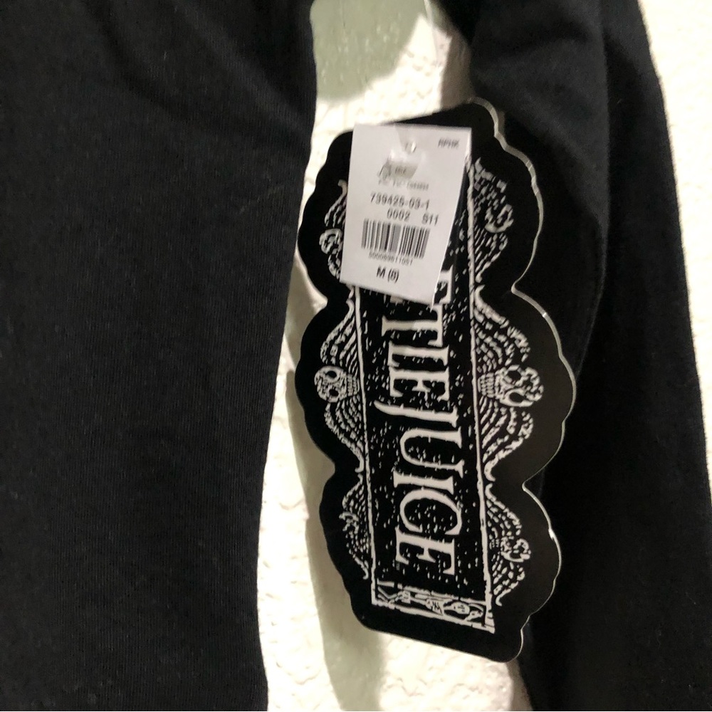 NWT Beetlejuice Movie Graphic Tshirt - Women's XXS or Kids Medium - Old Navy - Picture 4 of 4